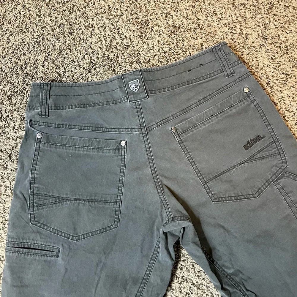 KUHL Revolvr Pants Mens 30x32 Gray Vintage Patina Dye Überkühl Stretch Hiking